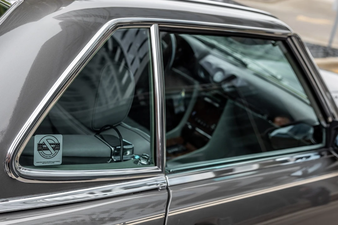 1987 Mercedes-Benz R107 SL-Class - Image 21 of 31