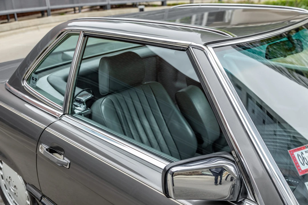 1987 Mercedes-Benz R107 SL-Class - Image 17 of 31