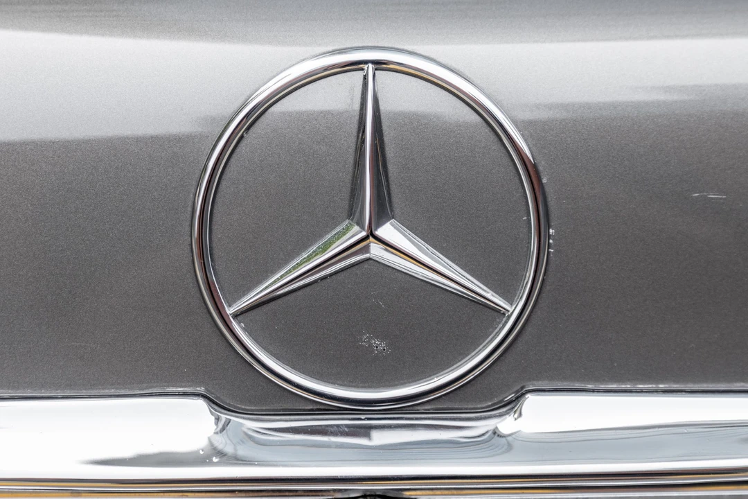 1987 Mercedes-Benz R107 SL-Class - Image 27 of 31
