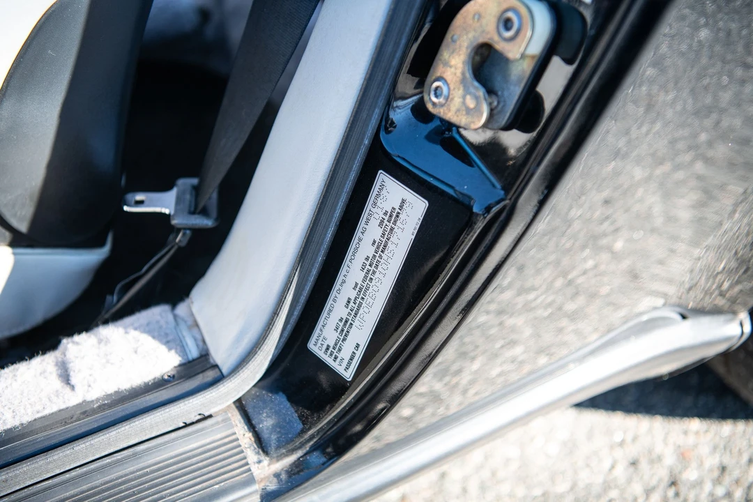 1987 Porsche 911 Carrera 3.2 - Image 30 of 31