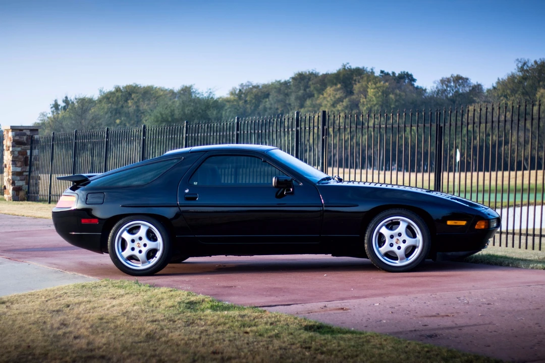 1987 Porsche 928 S4 - Image 8 of 31