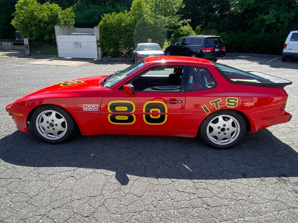 1987 Porsche 944 S - Image 3 of 6