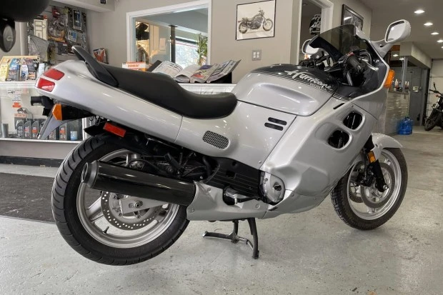 1988 Honda CBR - Image 2 of 7
