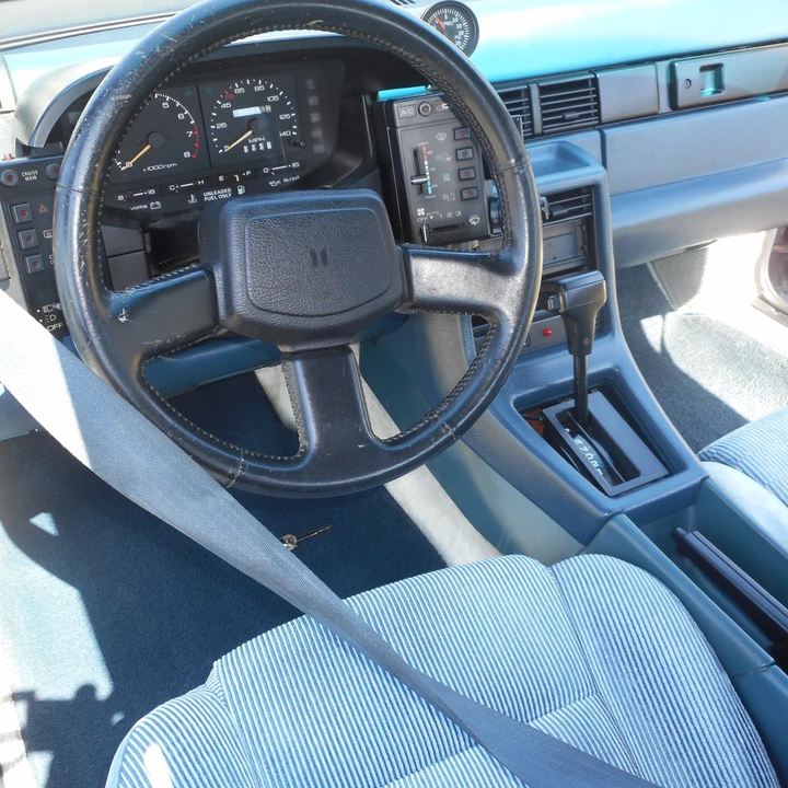 1988 Isuzu Impulse - Image 13 of 31