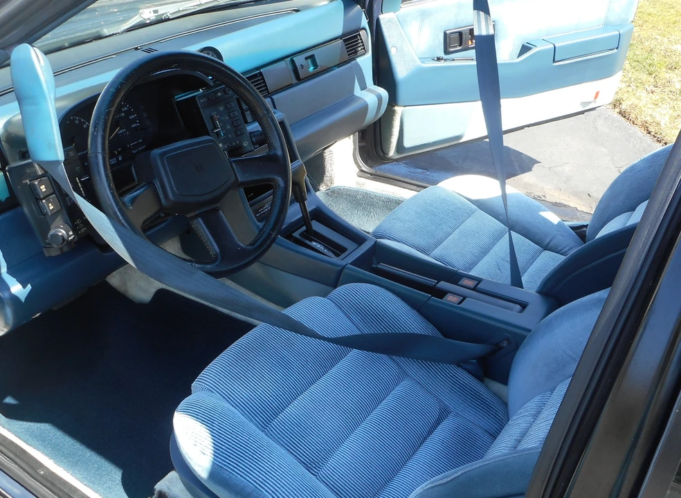1988 Isuzu Impulse - Image 12 of 31