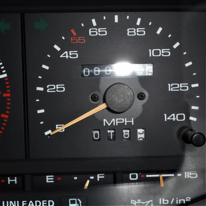 1988 Isuzu Impulse - Image 15 of 31
