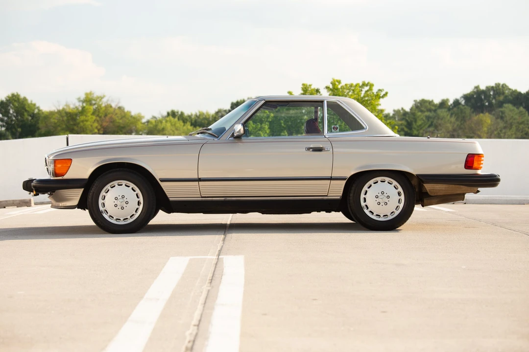 1988 Mercedes-Benz R107 SL-Class - Image 4 of 31