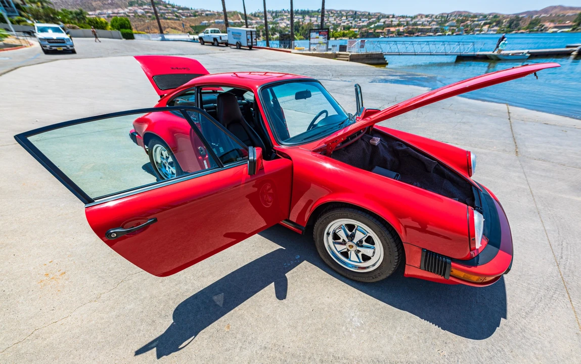 1988 Porsche 911 Carrera 3.2 - Image 5 of 31