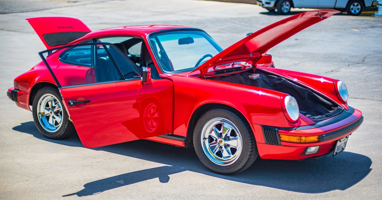 1988 Porsche 911 Carrera 3.2 - Image 7 of 31