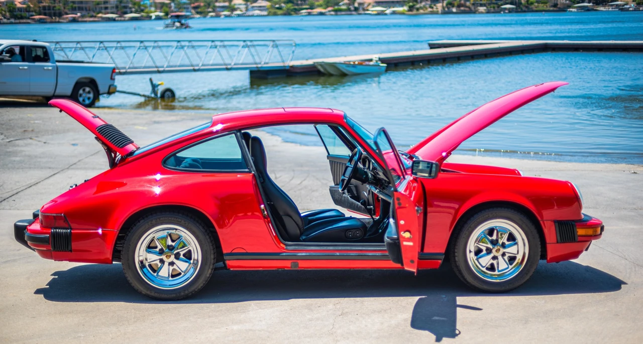 1988 Porsche 911 Carrera 3.2 - Image 9 of 31