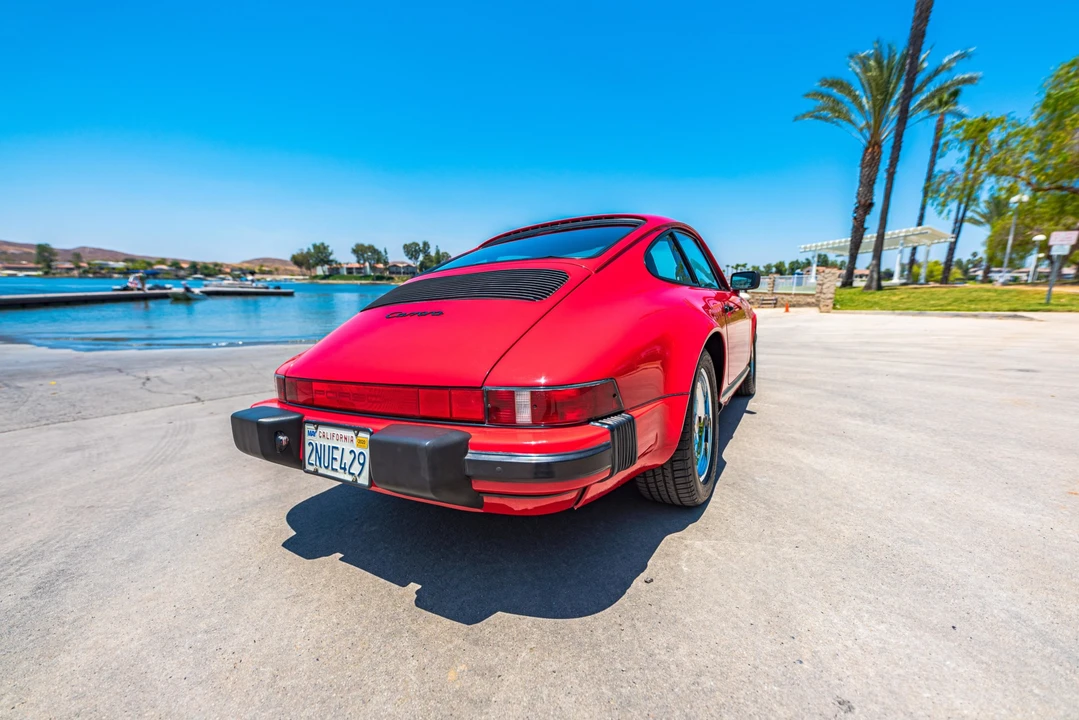 1988 Porsche 911 Carrera 3.2 - Image 18 of 31
