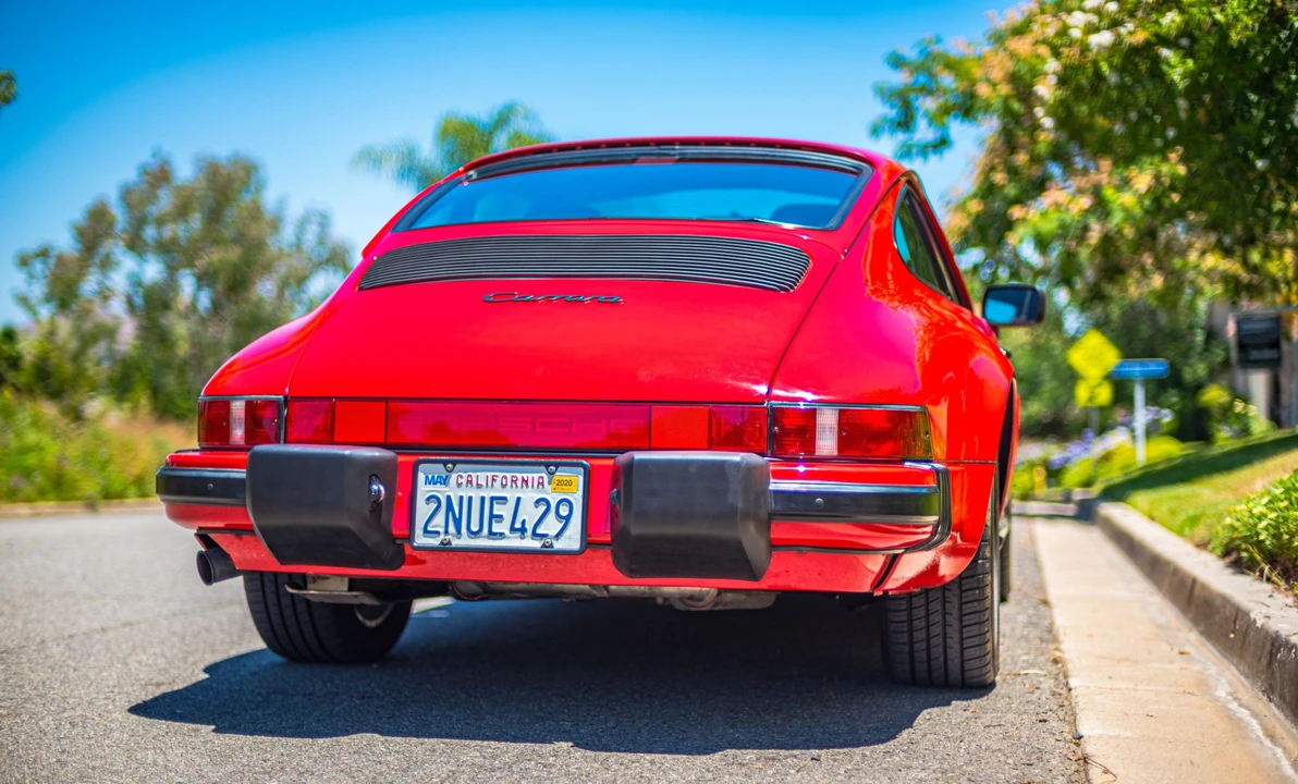 1988 Porsche 911 Carrera 3.2 - Image 23 of 31