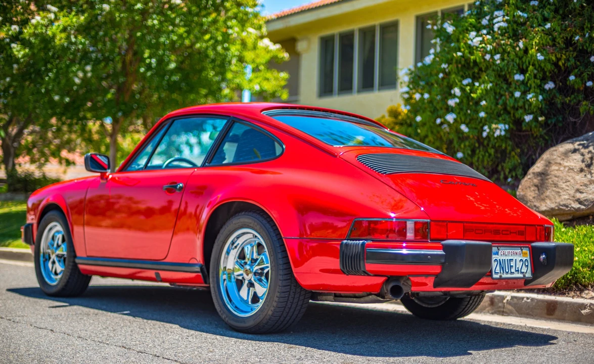 1988 Porsche 911 Carrera 3.2 - Image 27 of 31