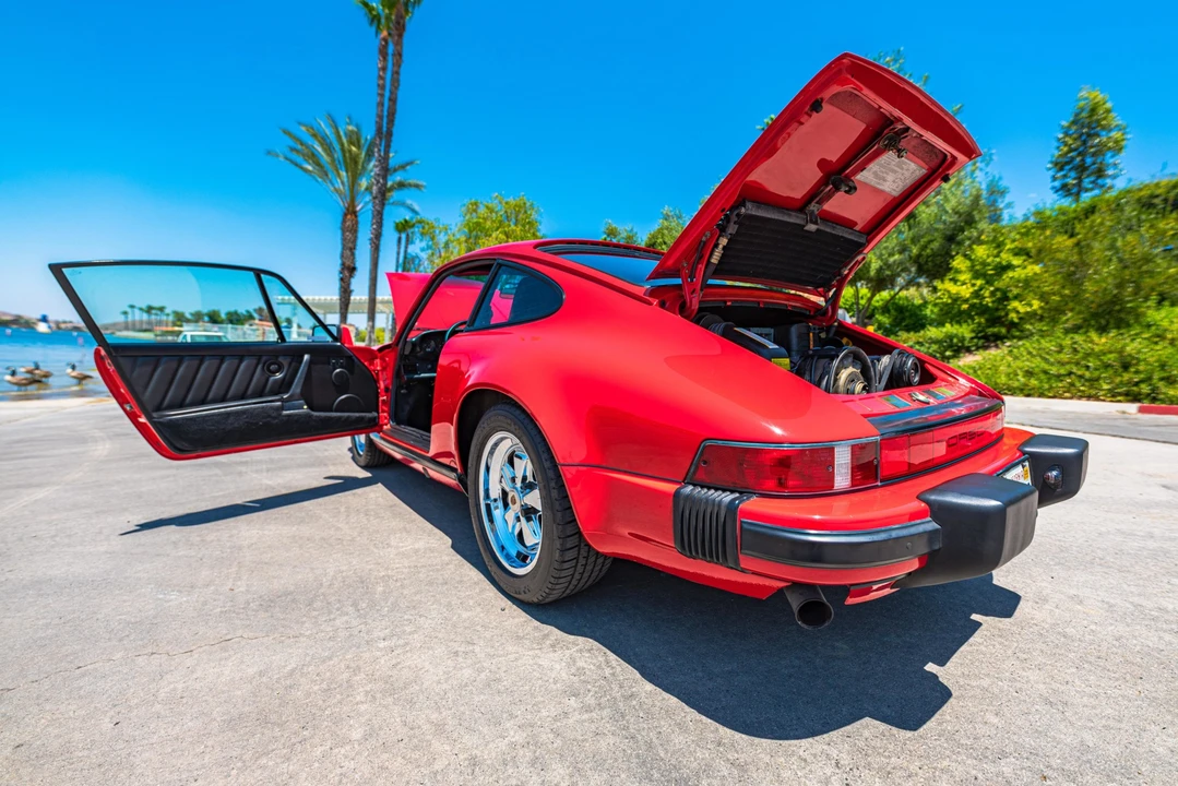 1988 Porsche 911 Carrera 3.2 - Image 29 of 31