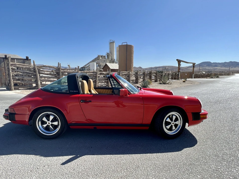 1988 Porsche 911 Carrera 3.2 - Image 16 of 31