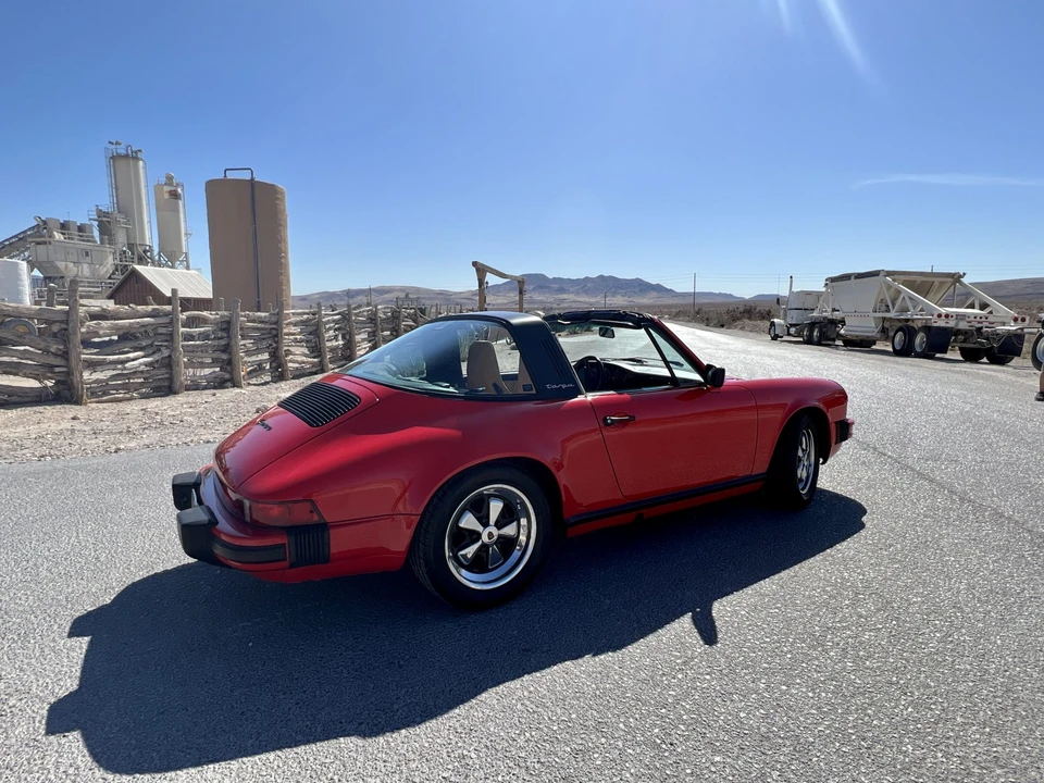 1988 Porsche 911 Carrera 3.2 - Image 14 of 31