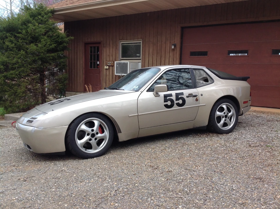 1988 Porsche 944 Turbo - Image 2 of 31
