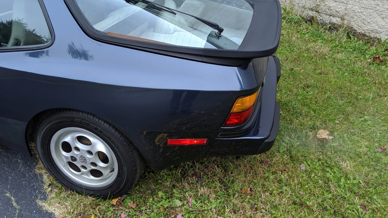 1988 Porsche 944 - Image 30 of 31