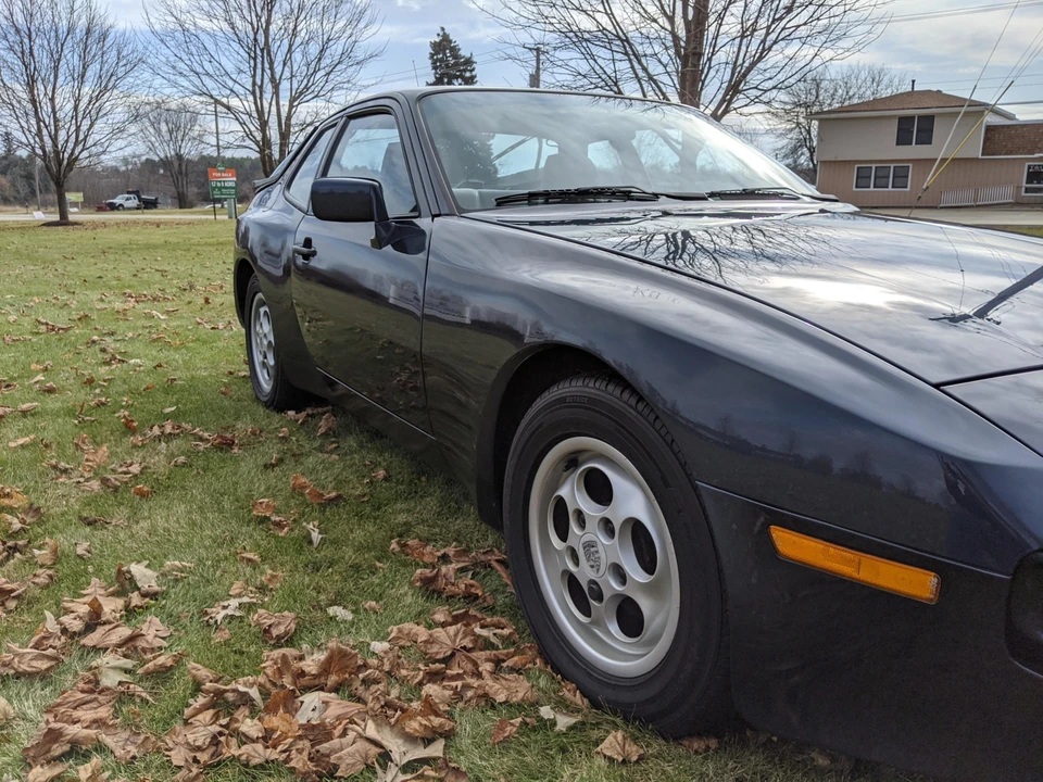 1988 Porsche 944 - Image 8 of 31