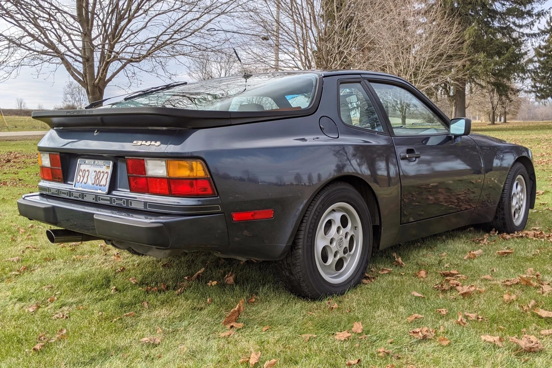 1988 Porsche 944 - Image 12 of 31