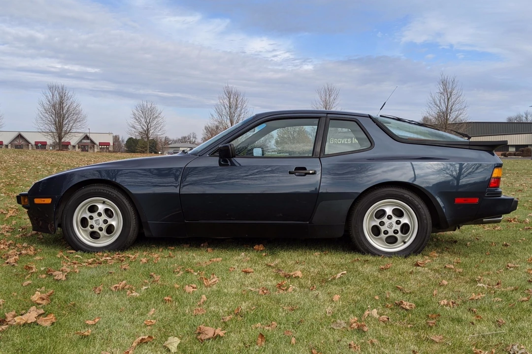 1988 Porsche 944 - Image 3 of 31