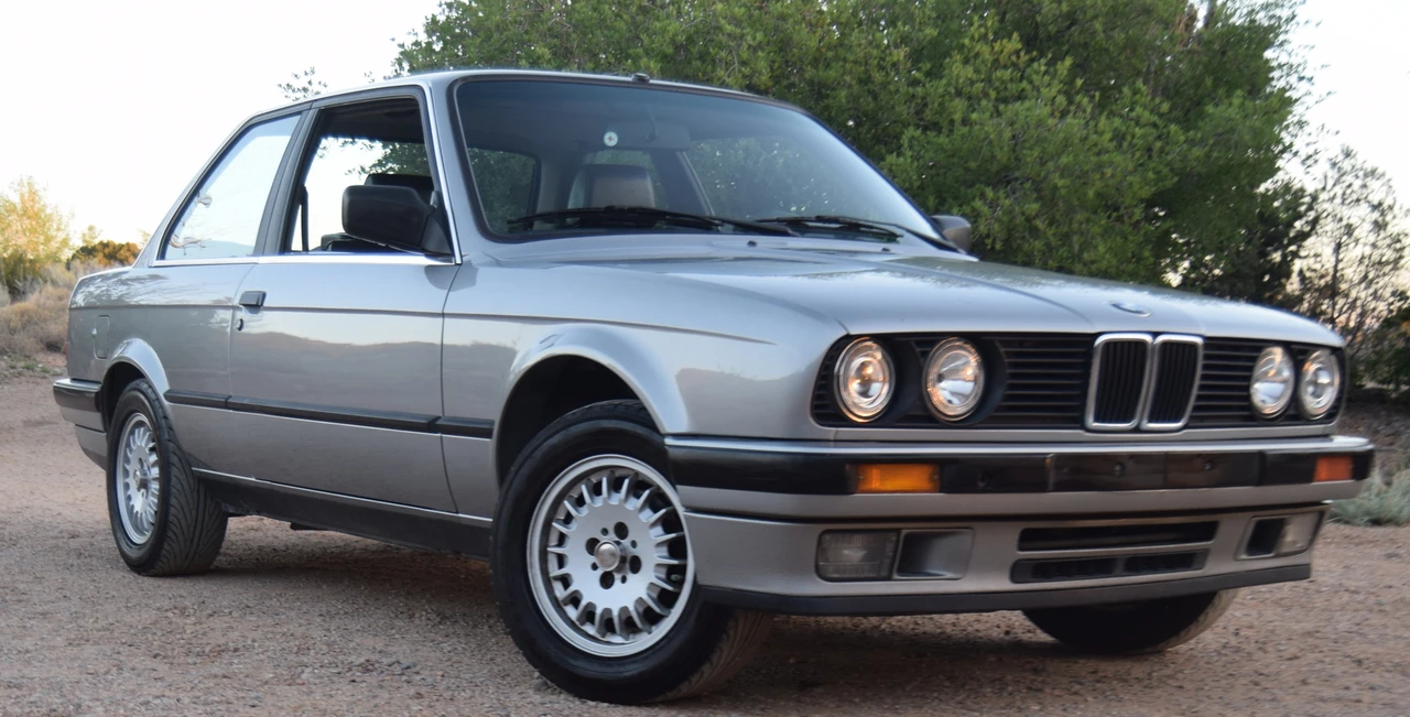 1989 BMW E30 3 Series - Image 2 of 31