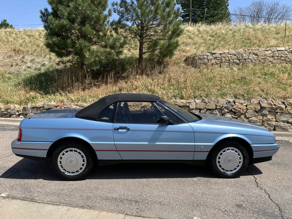 1989 Cadillac Allante - Image 22 of 31
