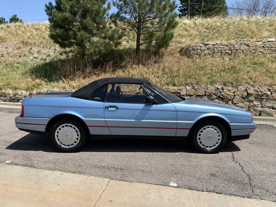 1989 Cadillac Allante - Image 19 of 31