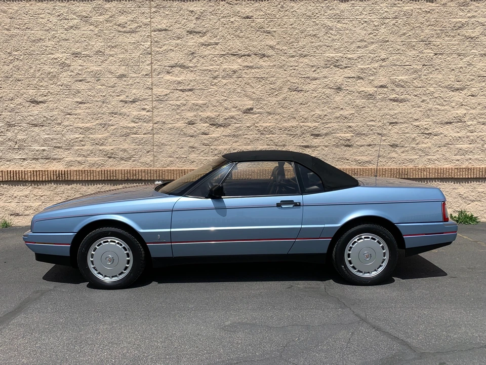 1989 Cadillac Allante - Image 8 of 31
