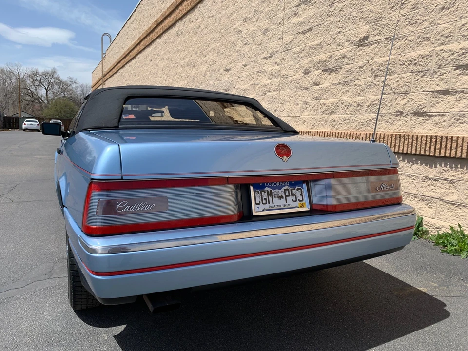 1989 Cadillac Allante - Image 16 of 31