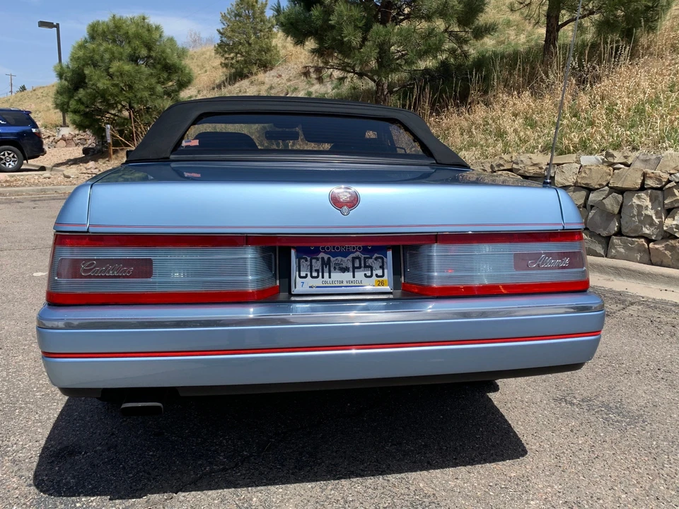1989 Cadillac Allante - Image 17 of 31