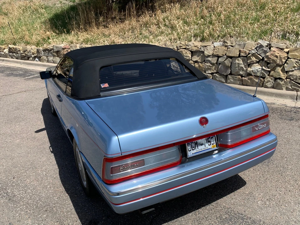 1989 Cadillac Allante - Image 14 of 31