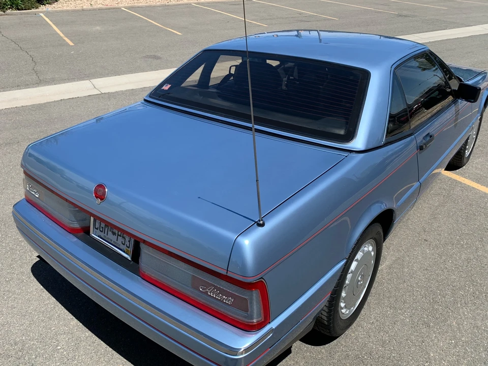 1989 Cadillac Allante - Image 28 of 31