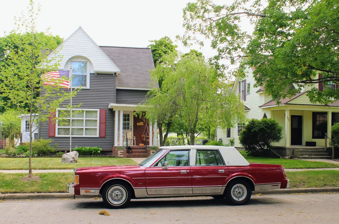 1989 Lincoln Town Car - Image 5 of 31