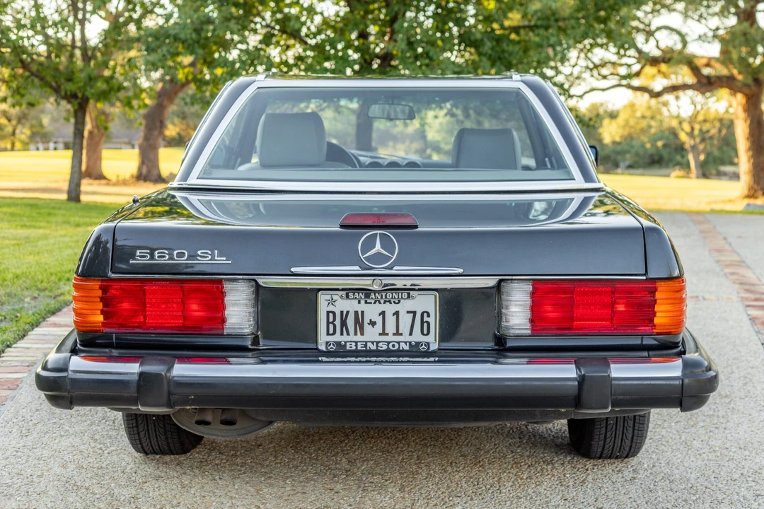 1989 Mercedes-Benz R107 SL-Class - Image 3 of 31