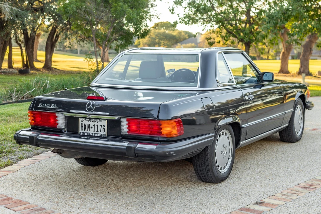 1989 Mercedes-Benz R107 SL-Class - Image 4 of 31