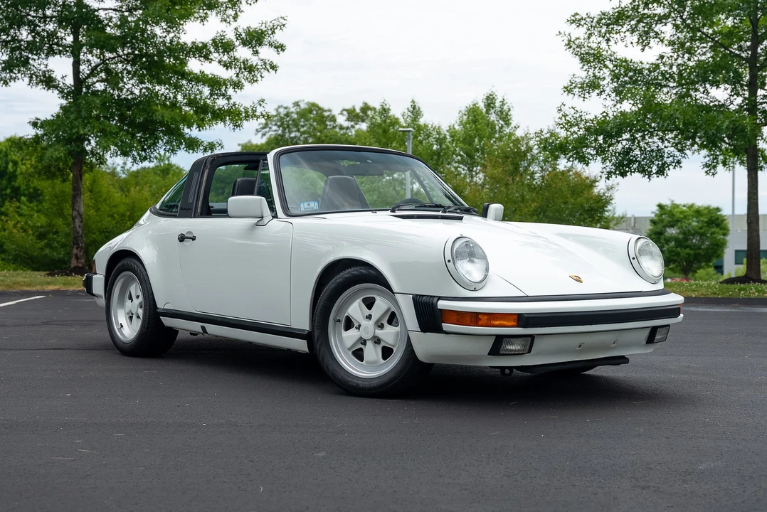 1989 Porsche 911 Carrera 3.2 - Image 2 of 31