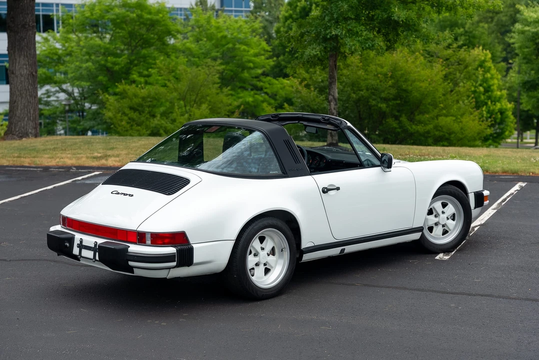1989 Porsche 911 Carrera 3.2 - Image 14 of 31