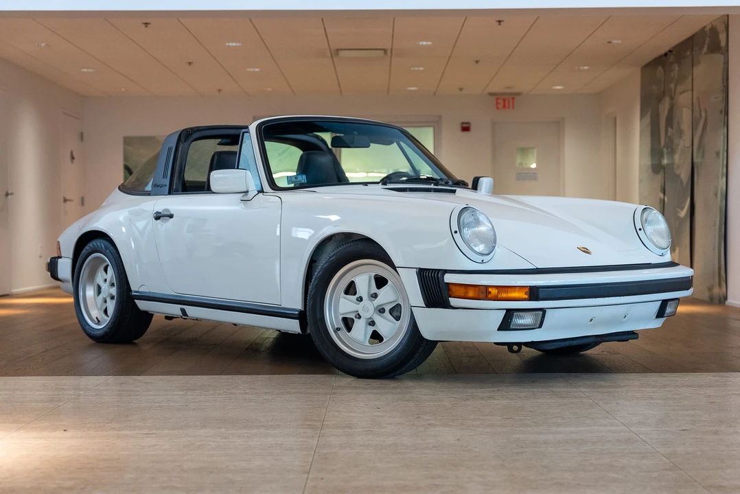 1989 Porsche 911 Carrera 3.2 - Image 17 of 31