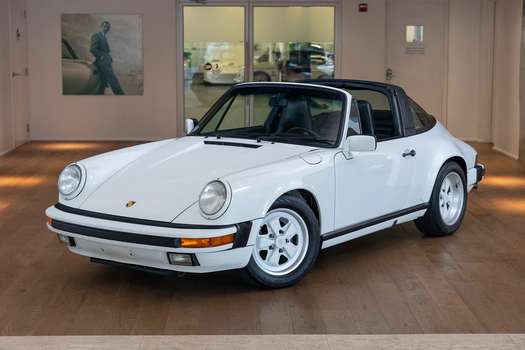 1989 Porsche 911 Carrera 3.2 - Image 23 of 31