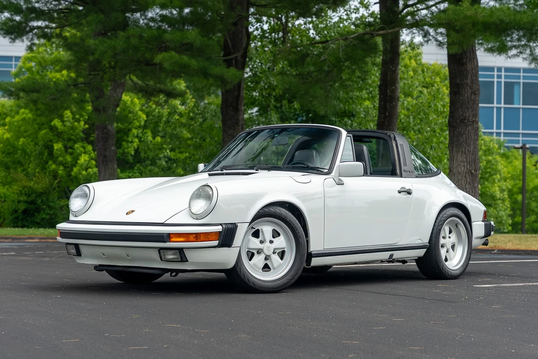 1989 Porsche 911 Carrera 3.2 - Image 6 of 31