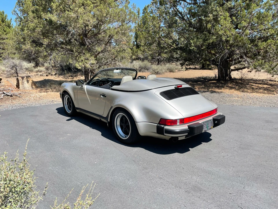 1989 Porsche 911 Carrera 3.2 - Image 25 of 31