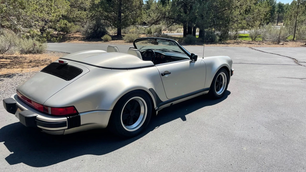 1989 Porsche 911 Carrera 3.2 - Image 20 of 31