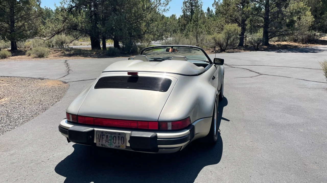1989 Porsche 911 Carrera 3.2 - Image 22 of 31
