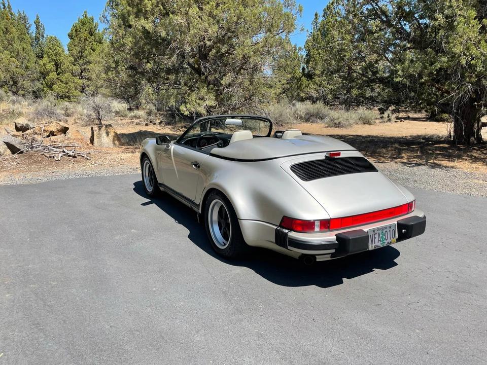 1989 Porsche 911 Carrera 3.2 - Image 24 of 31