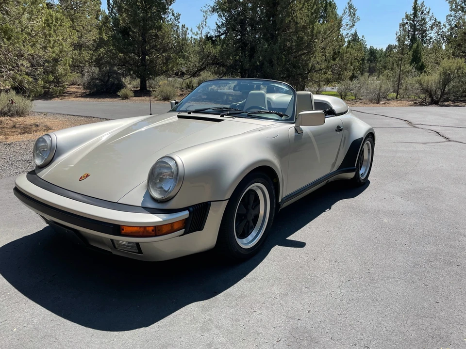 1989 Porsche 911 Carrera 3.2 - Image 9 of 31