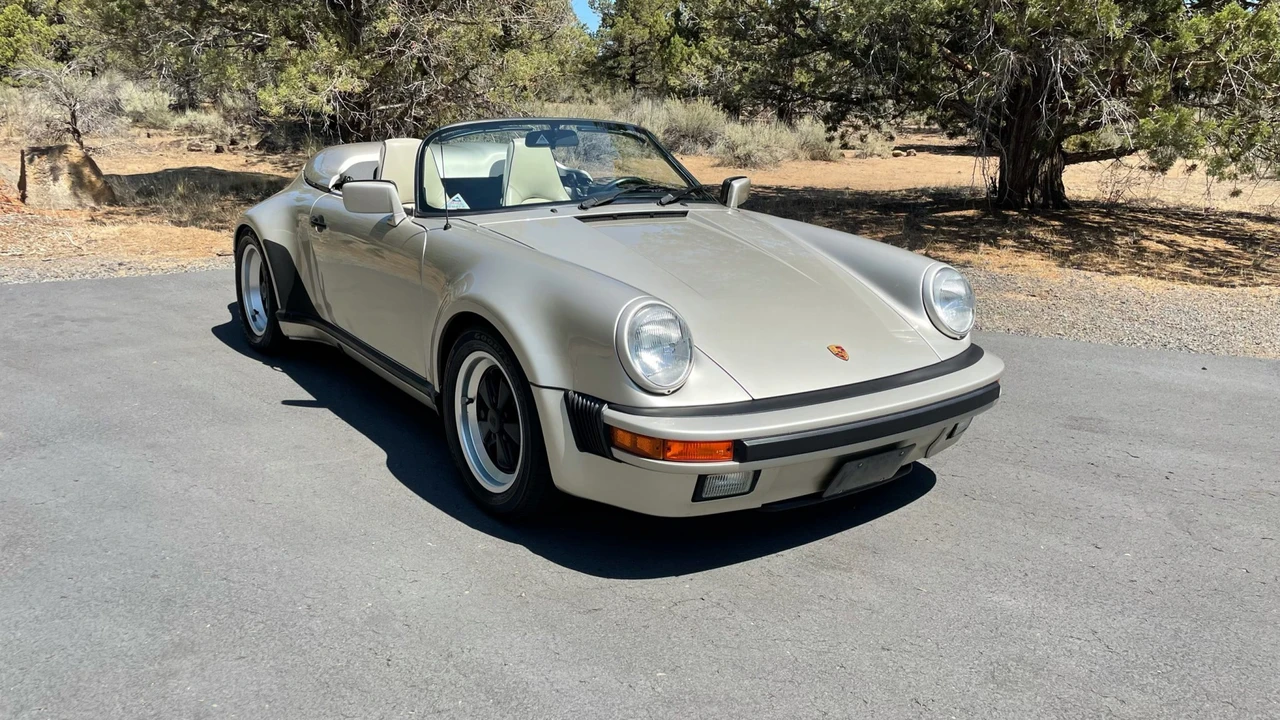 1989 Porsche 911 Carrera 3.2 - Image 15 of 31