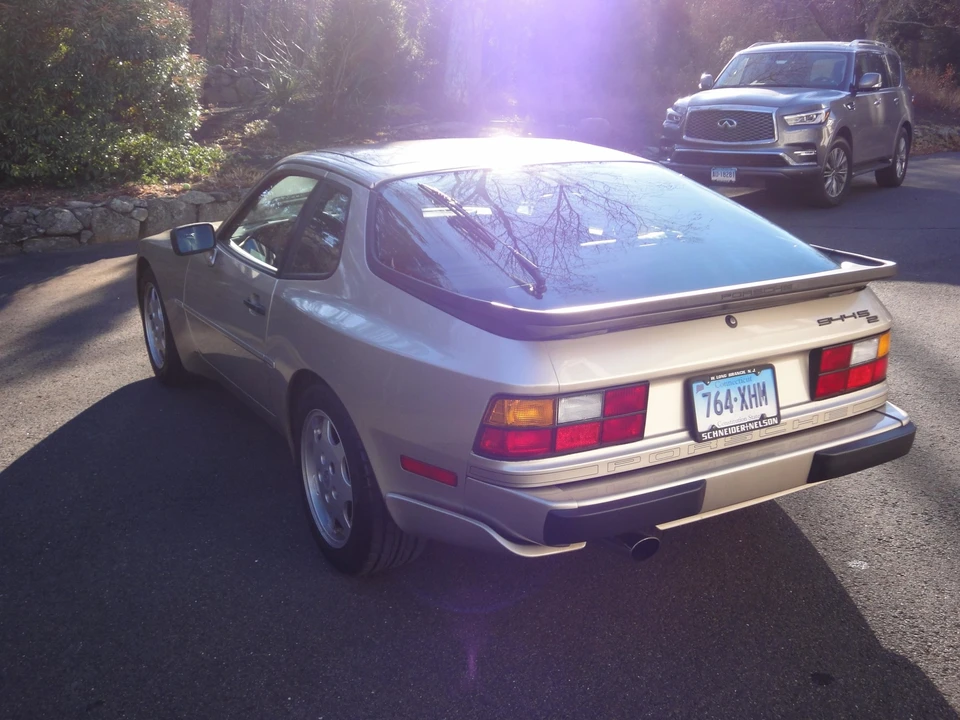1989 Porsche 944 S2 - Image 10 of 31