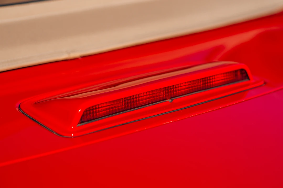 1990 Buick Reatta - Image 22 of 31