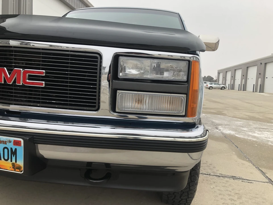 1990 GMC Sierra 1st Gen - Image 8 of 31